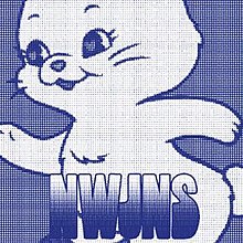 Hình vuông màu xanh lam có hình con thỏ ở nền và 5 chữ màu xanh "NWJNS" ở phía dưới