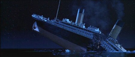 Tập_tin:Titanic_breaks_in_half.jpg