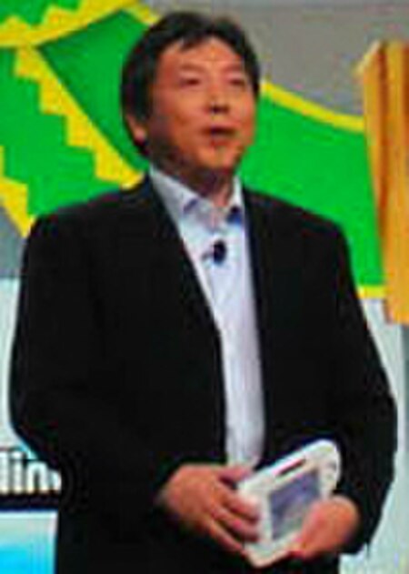 Tập_tin:Katsuya_Eguchi_at_E3_2012_Nintendo_Conference_(edited)_(cropped).jpg