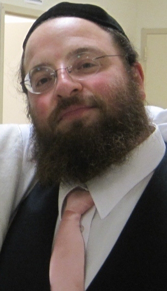 טעקע:Menashe Lustig.jpg