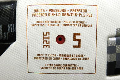 File:Adidas Telstar 18 Label MIC.jpg