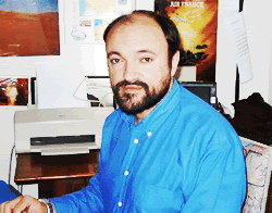 File:Carlo urbani.gif