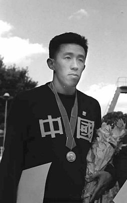 印尼華僑吳傳玉（Tjoan-giok Go）曾以中華民國與中國兩種身分參賽奧運，是代表兩岸參與奧運的第一人。（取自維基百科）