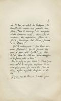 nés là-bas, au soleil des Tropiques, les transplantés comme ceux grandis sur place, dans le voisinage des manguiers et des pommiers-roses — charmante et curieuse. Une exposition, fleurs et fruits, feuillages très divers, poussés à la diable ! Qu’ils embaument !… que leurs nuances plaisent !… qu’ils forcent les gens à voir cette Guadeloupe lointaine, dont les hommes sont énergiques et les femmes jolies et douces ! Vous la jugez un peu décriée ?… Pardi ! quelle erreur : on ne la sait guère, simplement. Le cas n’est point grave ; qui vivait hier, dans les ténèbres, rayonne aujourd’hui des pieds à la tête. J’ignore, mon cher Lara, si, d’emblée, grâce