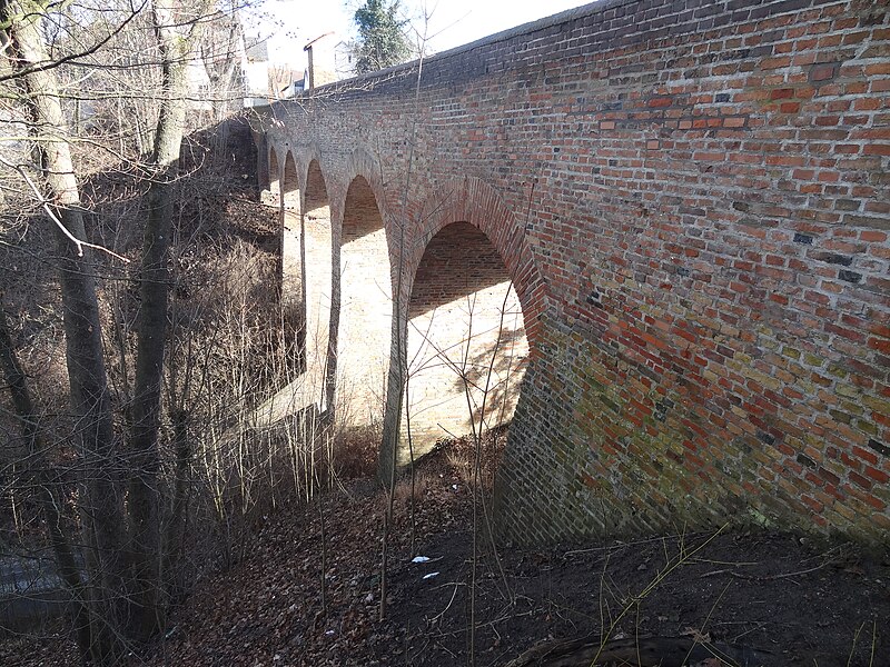 Datei:DGFhochbrücke1.JPG