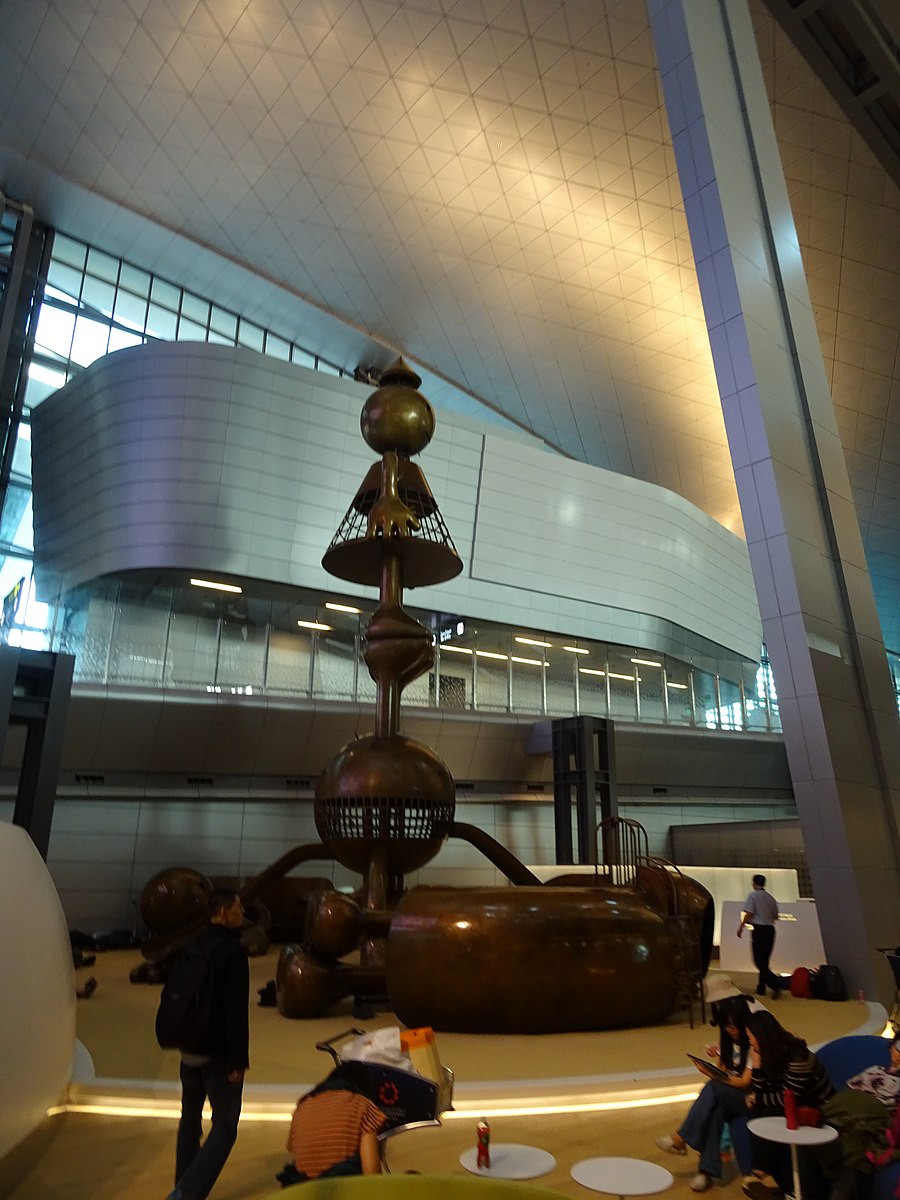 File:Inside Hamad International Airport-Doha,Qatar.jpg - Wikimedia Commons