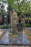Могила, в которой похоронен Сухов Иван Прокофьевич (1895-1962), Герой Советского Союза