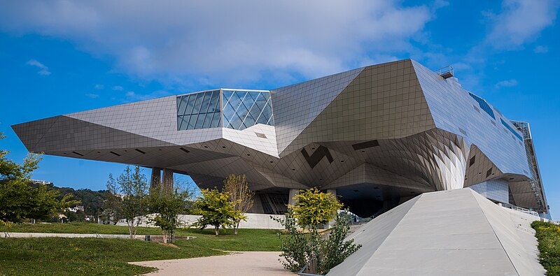 Файл:Musée des Confluences.jpg