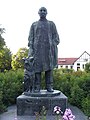 Памятник И.П. Павлову в Колтушах.jpg
